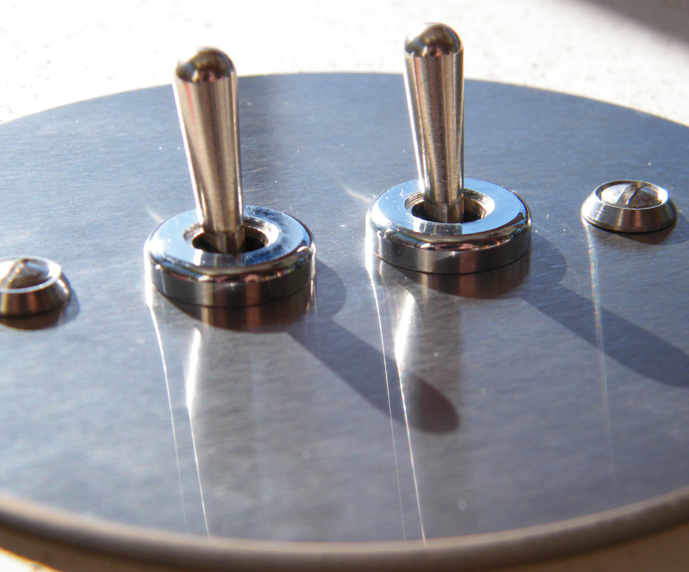 4i1-interrupteur-double-inox-rond4.3.JPG