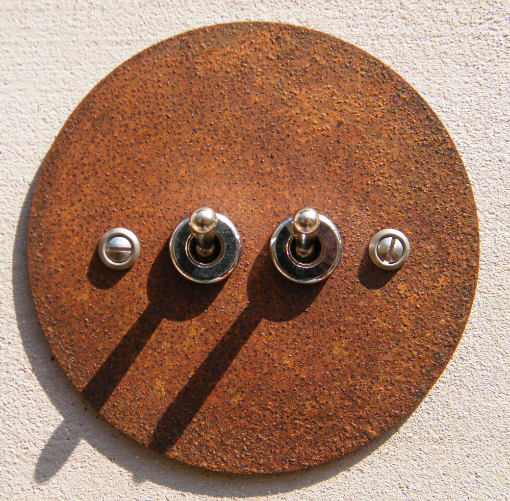 2r1-interrupteur double-rouille-rond2.1