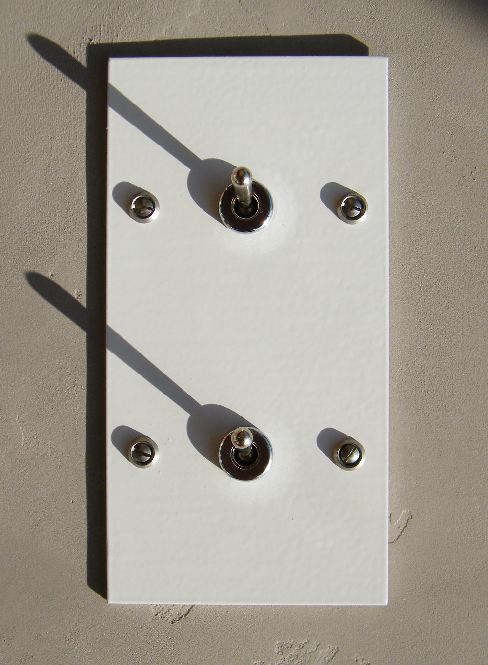 12b4-interrupteur-double-blanc-carre12-1