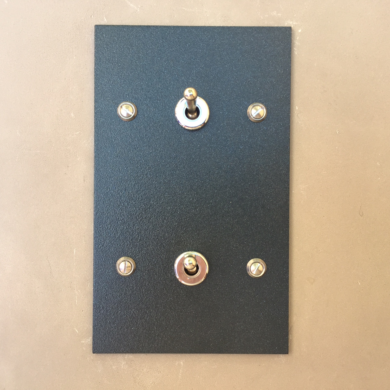 12n2-interrupteur double.1