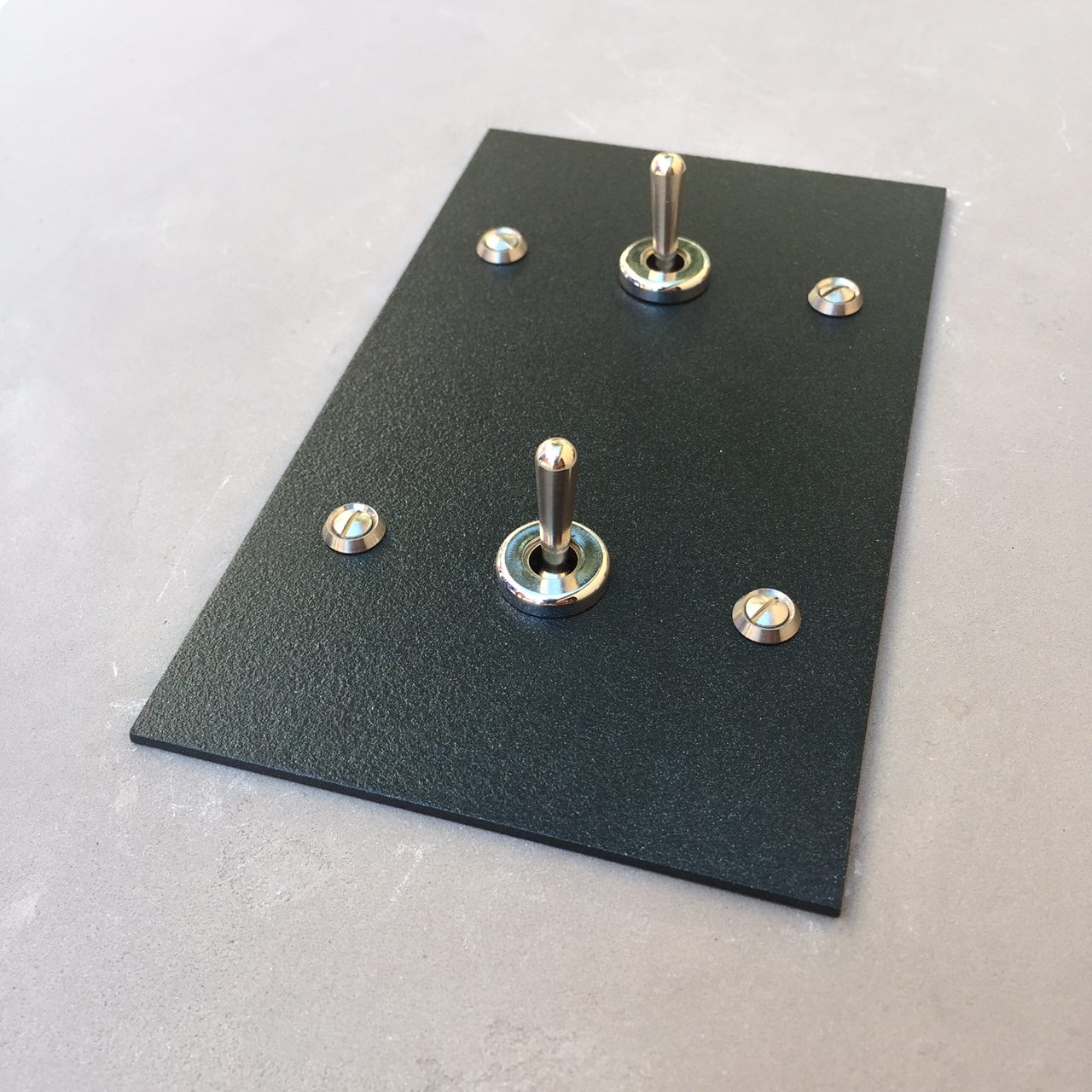 12n2-interrupteur double.2