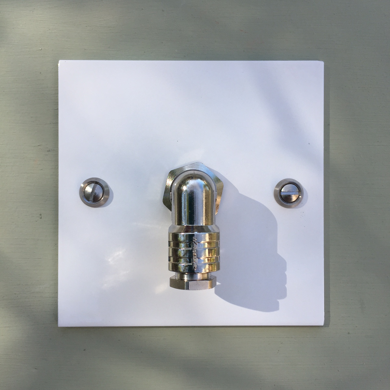 18b4-sortie de câble.2