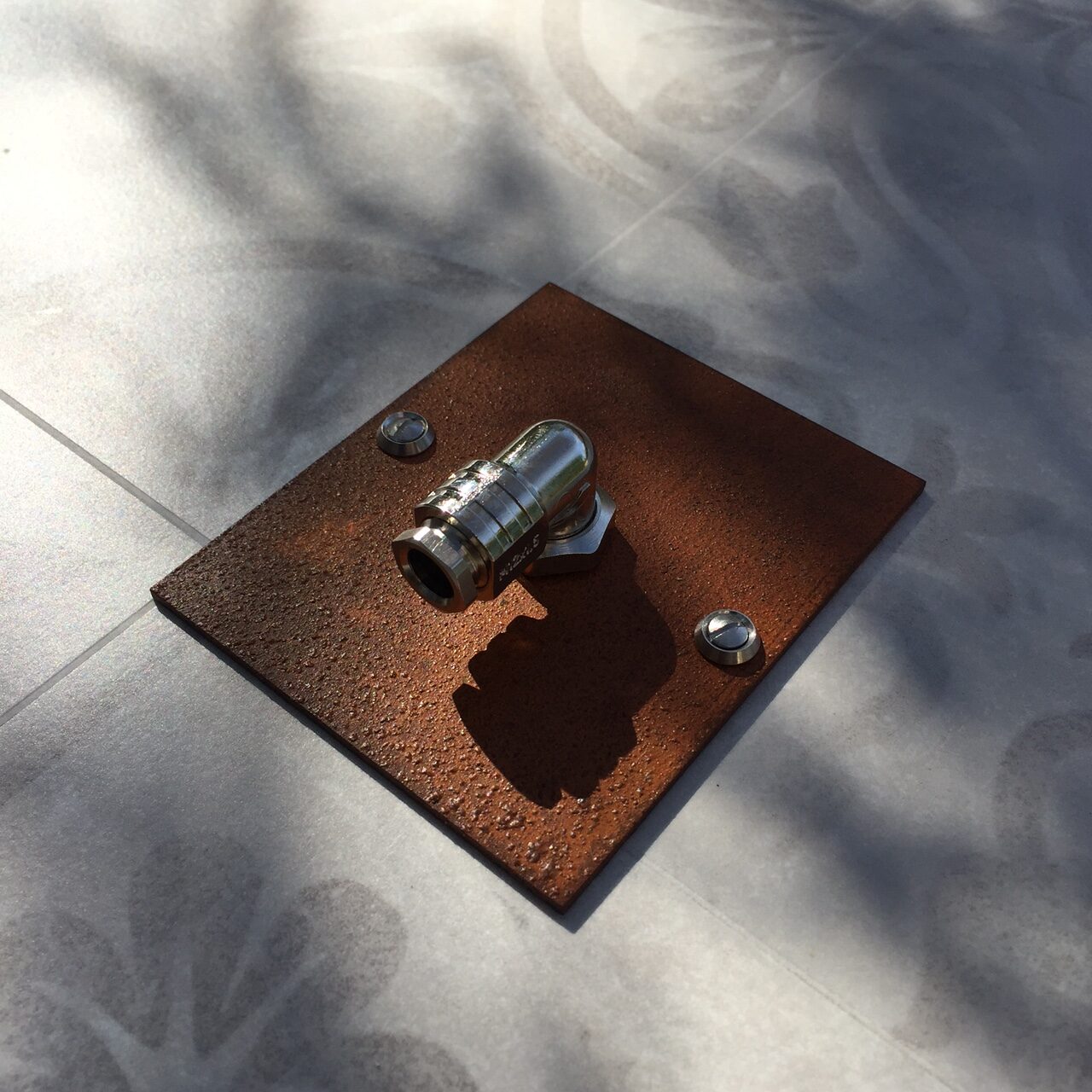 18c2-sortie de câble.1