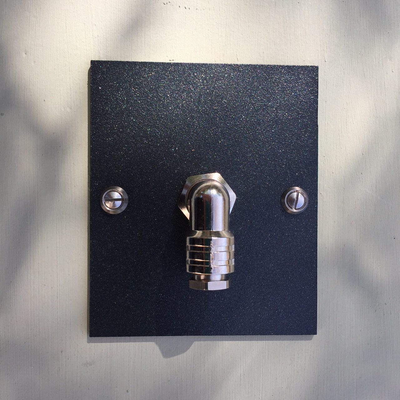 18n2-sortie de câble.2