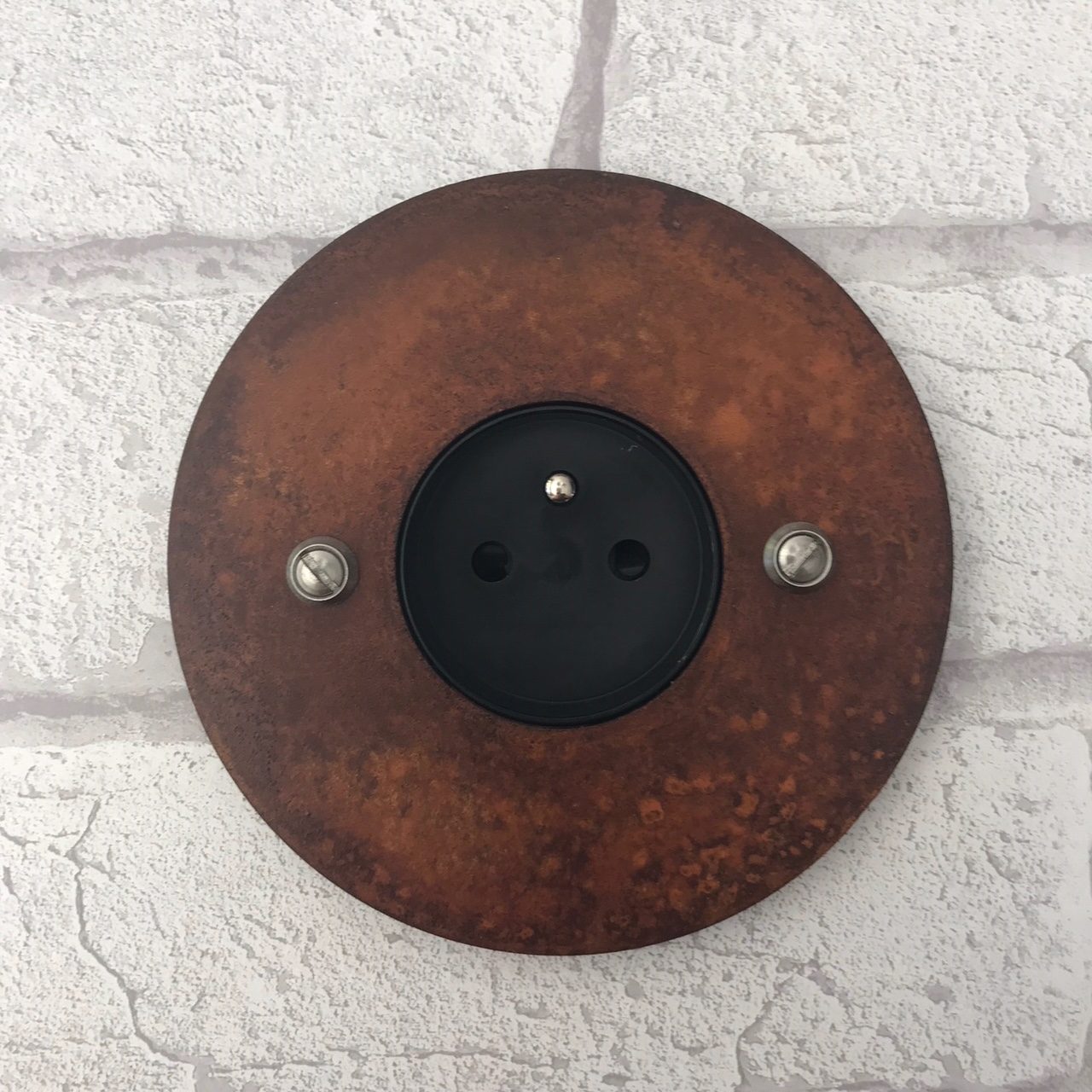 5r1-prise ronde rouille.2