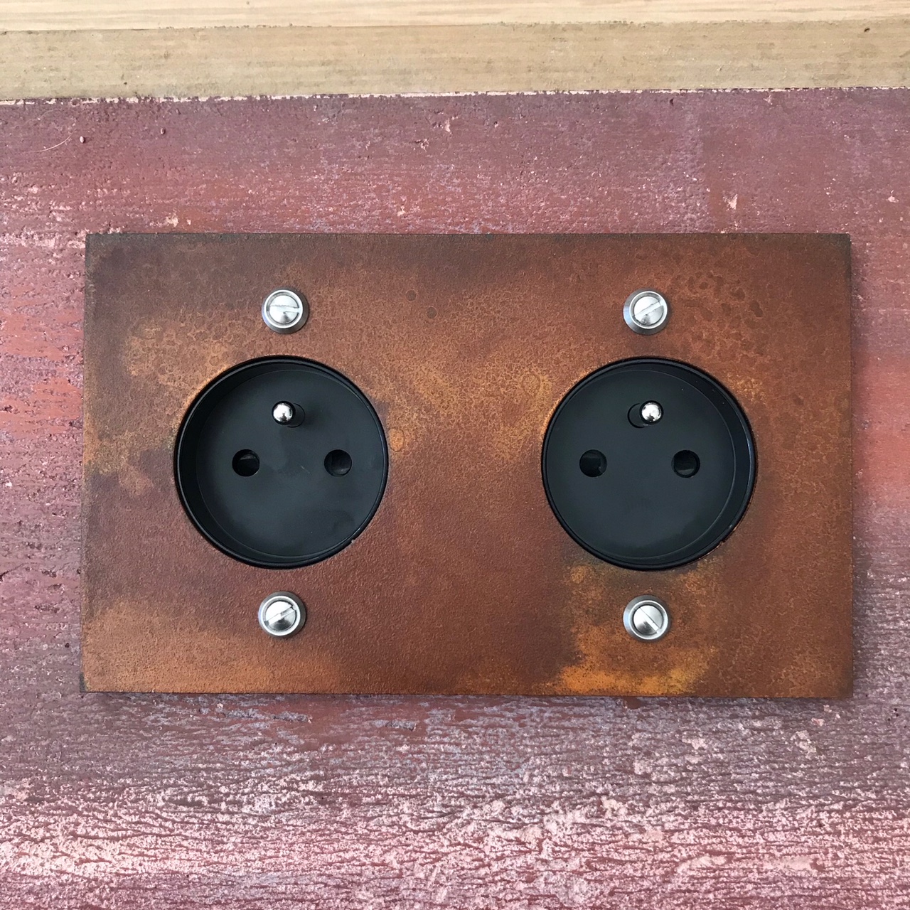 6c2-prise double corten rect.2