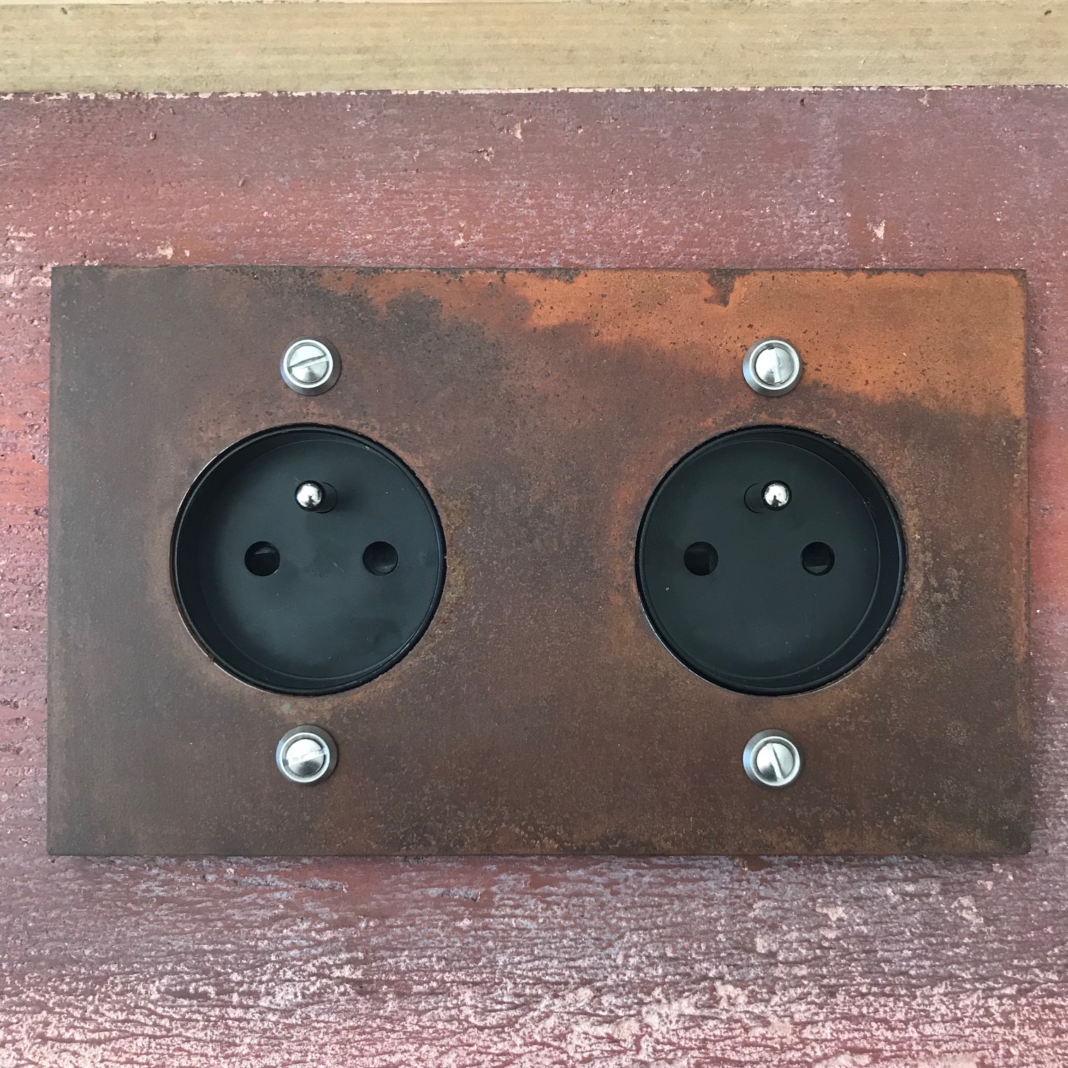 6c2-prise double corten rect.3