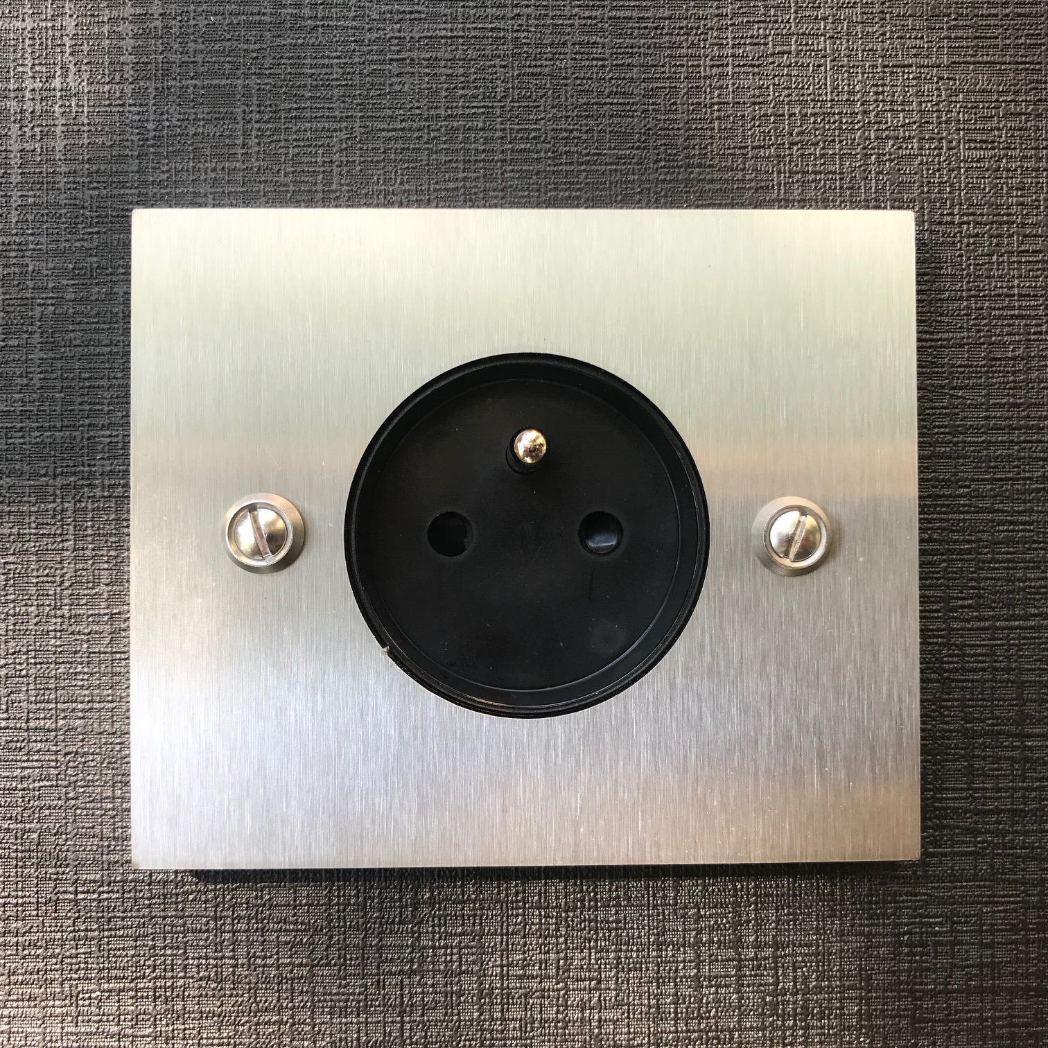 5i1-prise inox rectangle.1