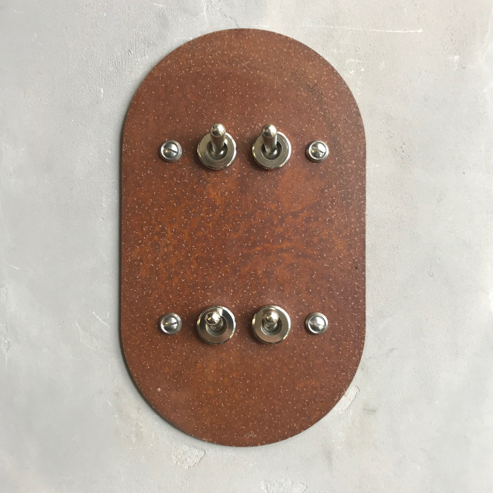 14r1-interrupteur quad-rond-rouille-1