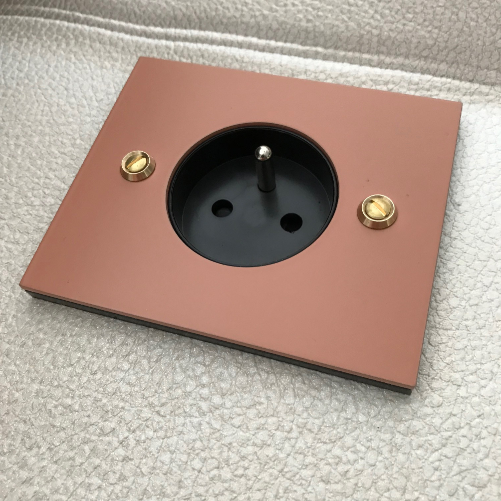 5t2-prise électrique-terracotta-rectangle-2