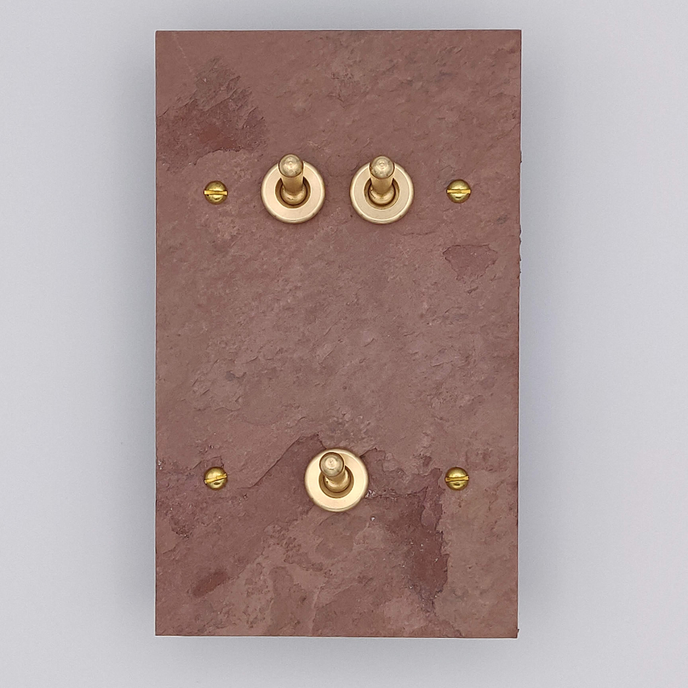 13pr2-interrupteur-triple-pierre-rose-1