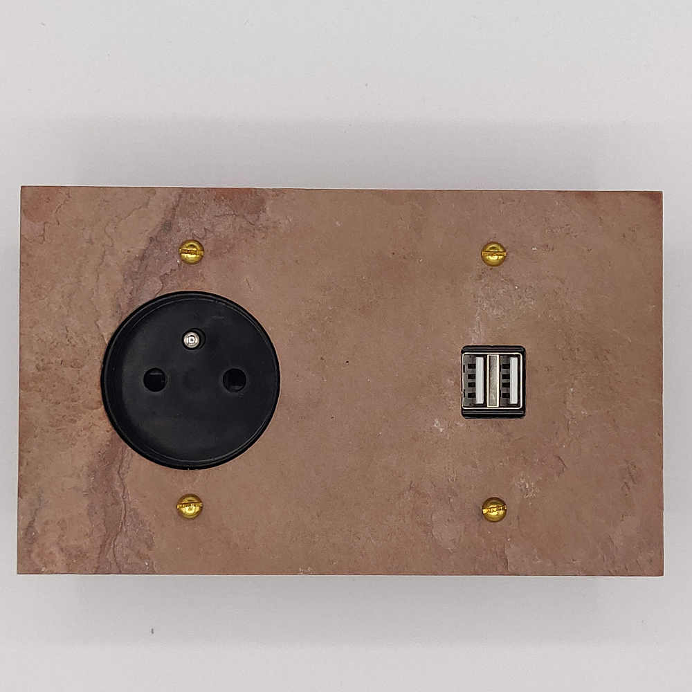 17pr2-usb-prise-pierre-rose-1