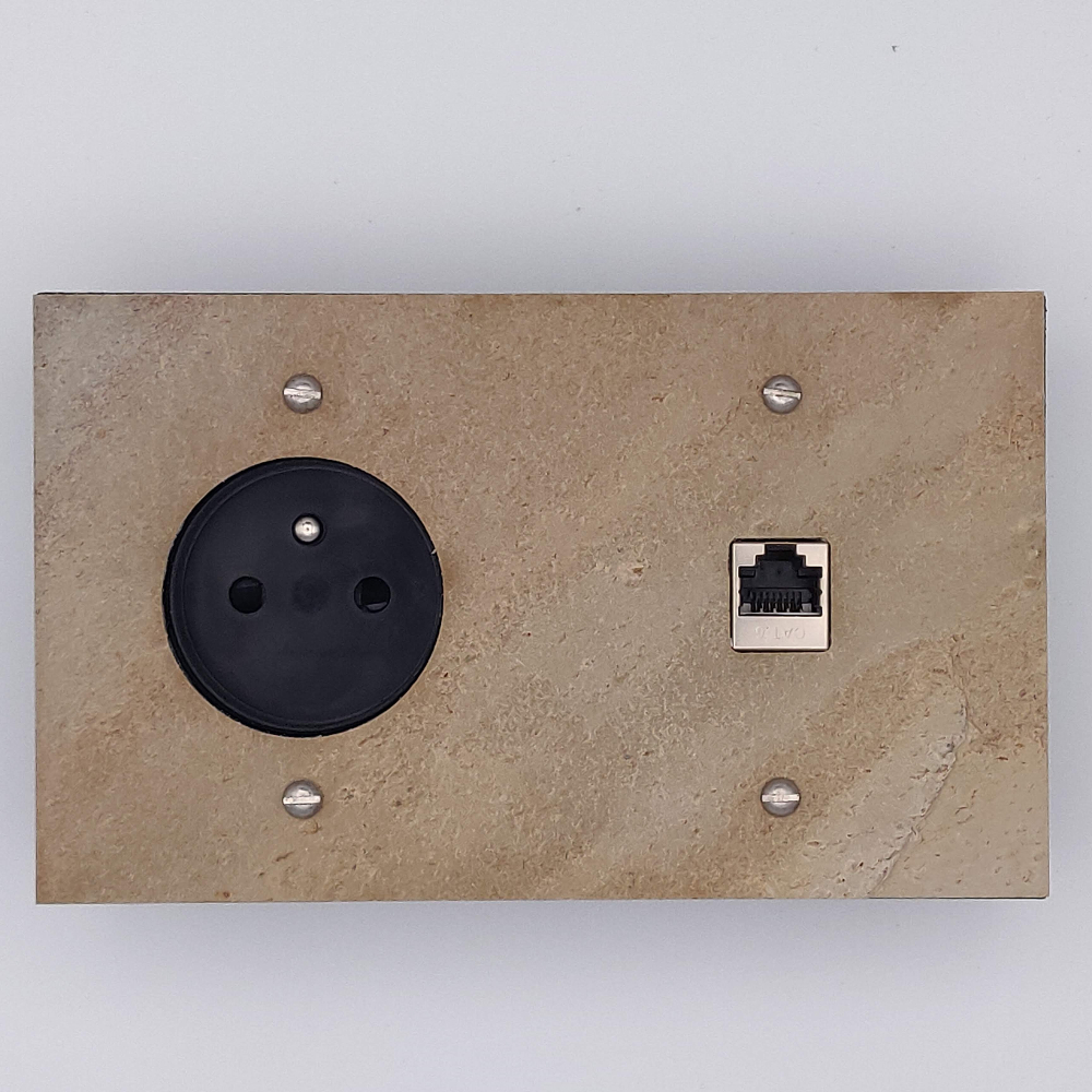 7pc2-prise-RJ45-pierre-calcaire-1