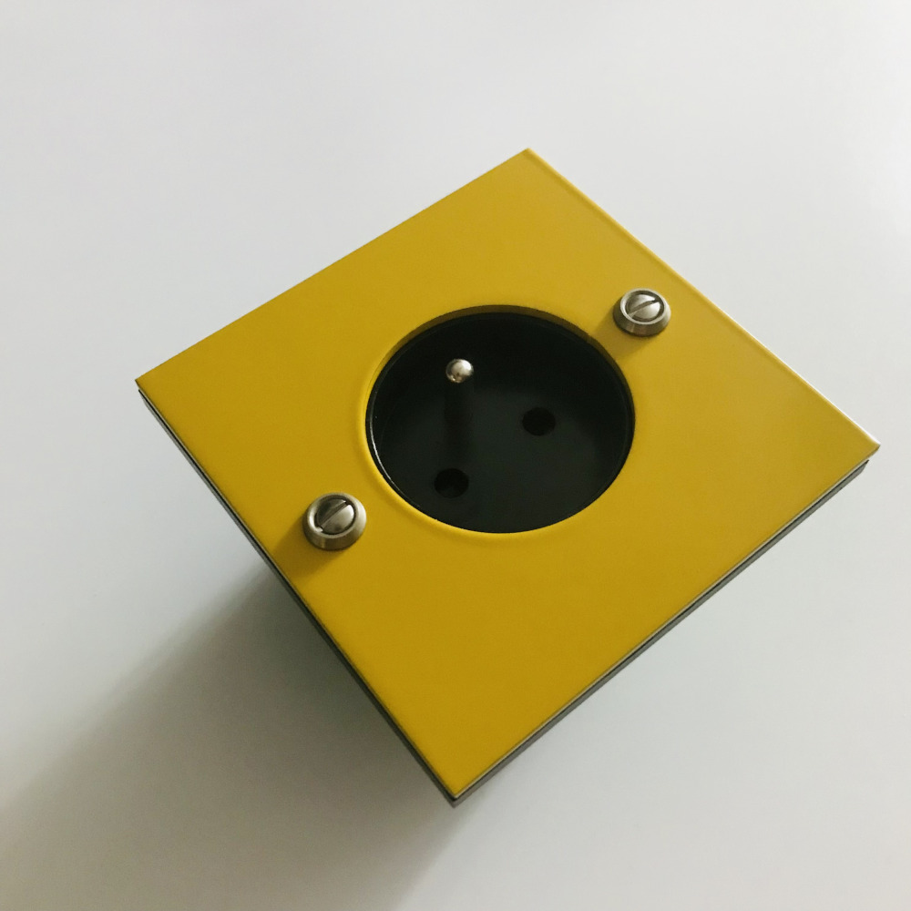 5j4-prise-jaune miel-2