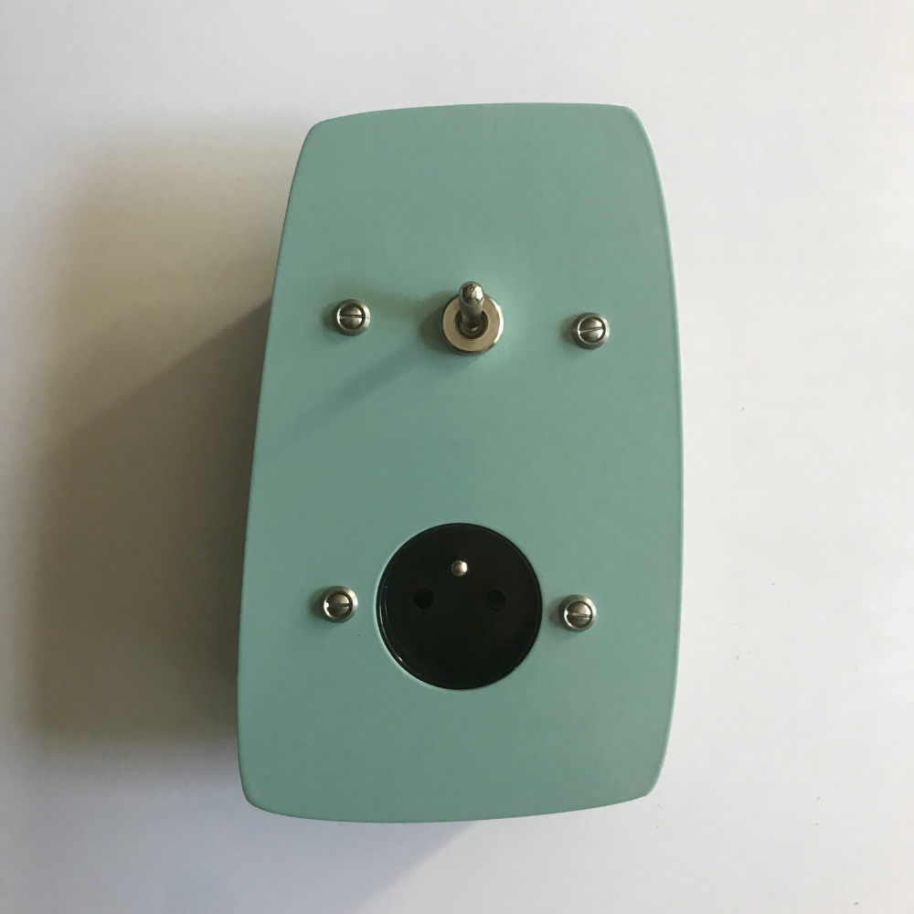 15f3-interrupteur et prise-indus-rétro-fifties-1